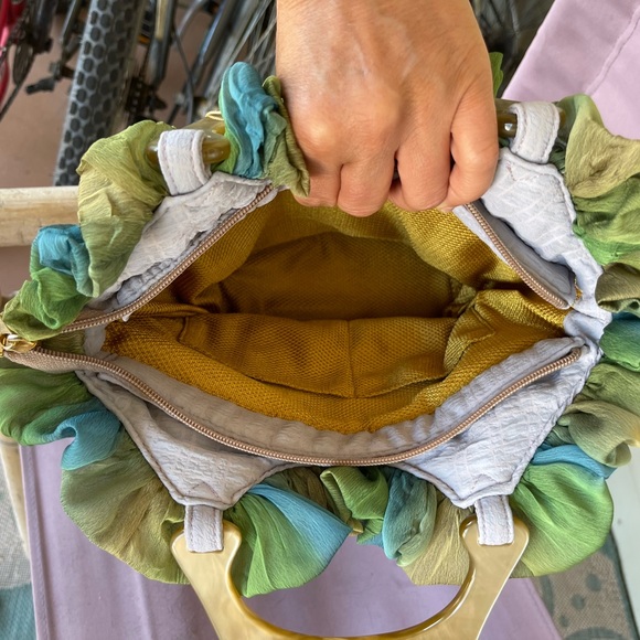 Shin Sai Bashi purse with tags on. Cute floral handbag - Picture 7 of 9